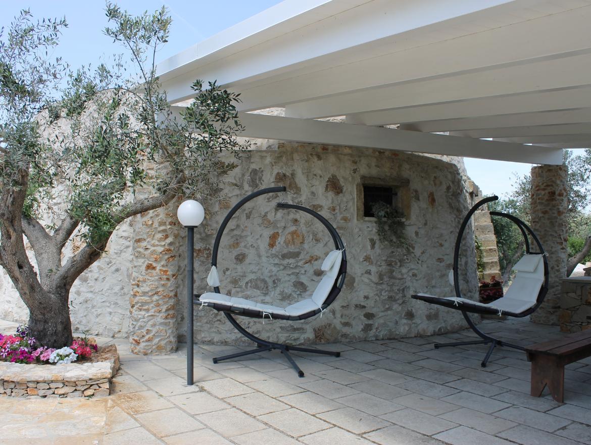 villa-romano-gazebo-area-relax-casa-vacanze-salento